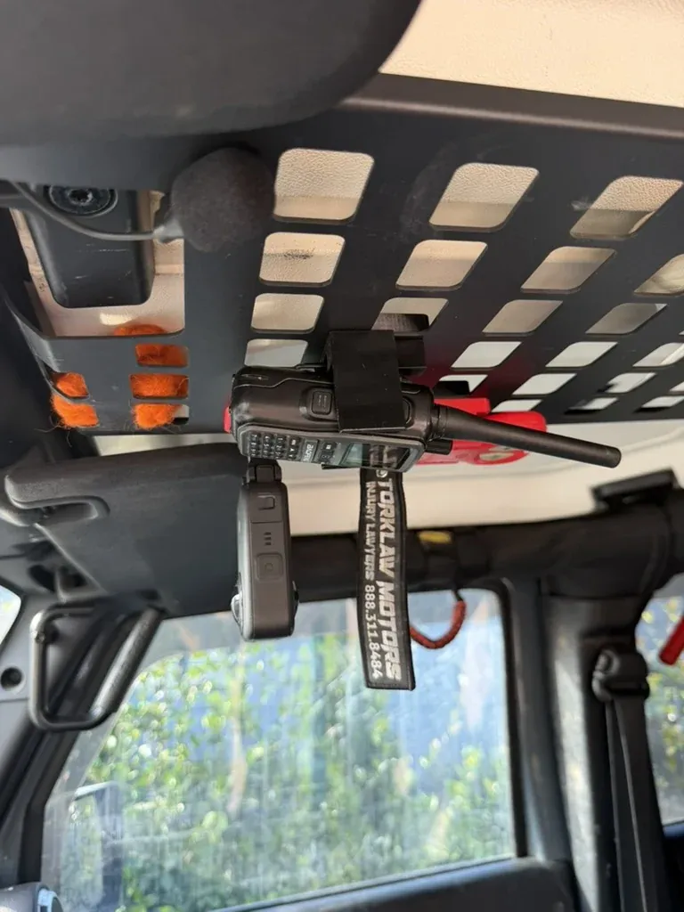 The finished mount, radio within reach of the driver's seat